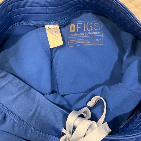 Figs Blue Scrub Set - Picture 2 of 3